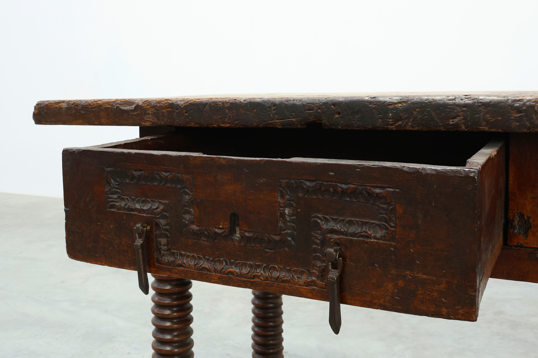 Spanish Oak Side Table or Console, 17th Centurythumbnail